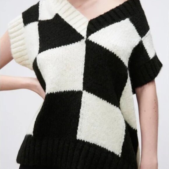 Zara PLAID KNIT VEST - Picture 6 of 10